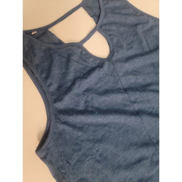 Tank Top Blue Women's Workout Activewear or Loungewear Size Medium - Picture 2 of 4